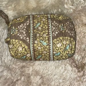 Vera Bradley medium makeup bad